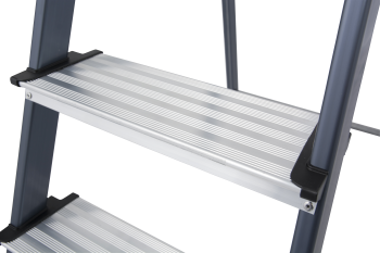 SECURO Стремянка, анодированные боковины, 6 ступеней 125 мм SECURO Стремянка, анодированные боковины, 6 ступеней 125 мм